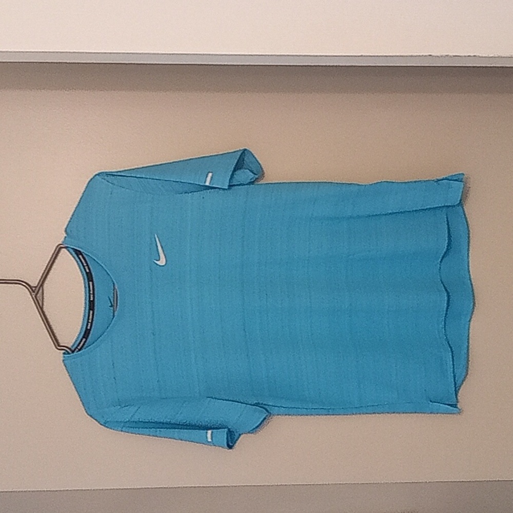 Nike small size  workout shirt